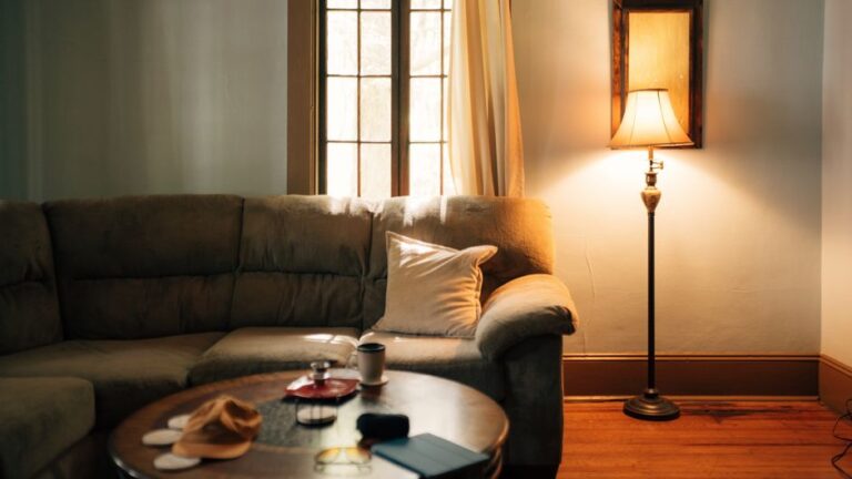 Living Room Lighting Ideas for a Cozy, Inviting Glow
