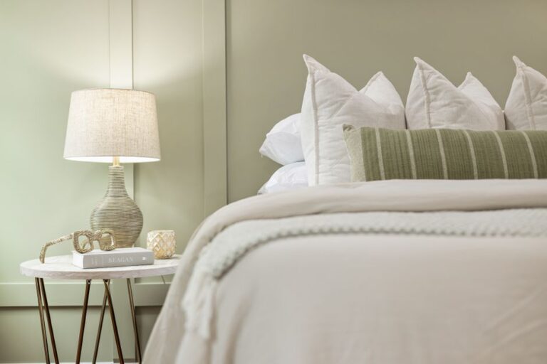 How to Decorate a Nightstand (5 Simple Layouts)